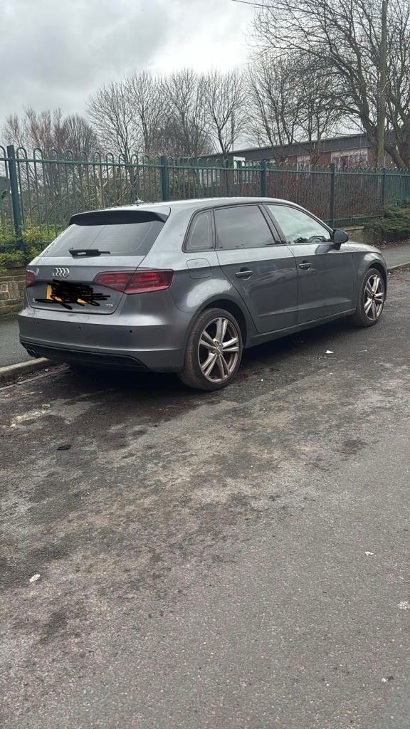 Audi, A3, Hatchback, 2015, Manual, 1598 (cc), 5 doors