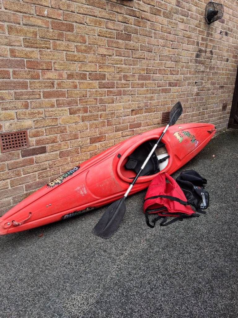 Pyranha Magic Kayak 10'6".
