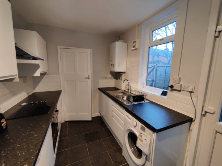 Fully refurbished rooms for rent, Lenton NG7
