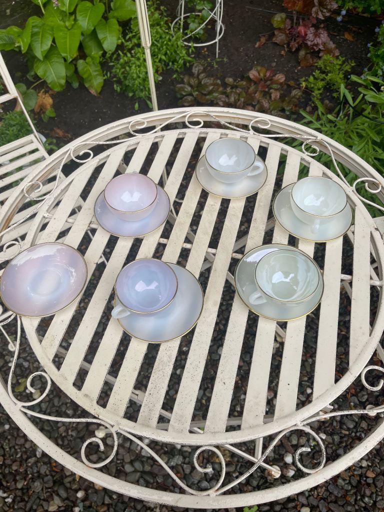 Acropal vintage tea cups and saucers