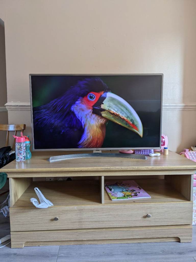 Lg 43 inch 4k smart tv 43uj701v