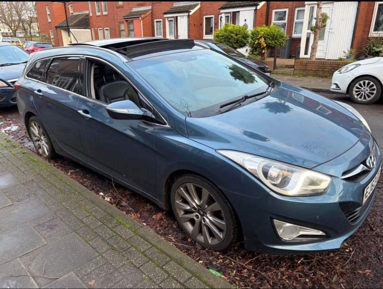 2013 Hyundai i40 1.7 CRDI PREMIUM 5d 138 BHP Estate Diesel Automatic