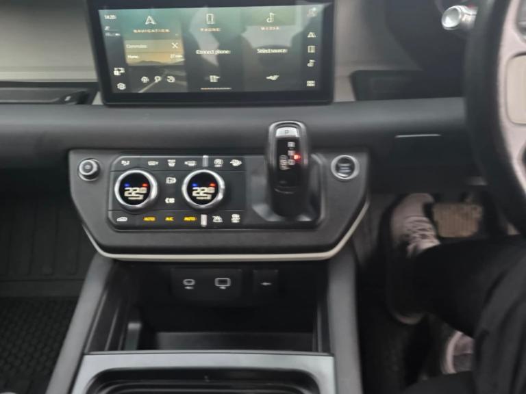 2021 Land Rover Defender 3.0 D200 Hard Top Auto PANEL VAN Diesel Automatic