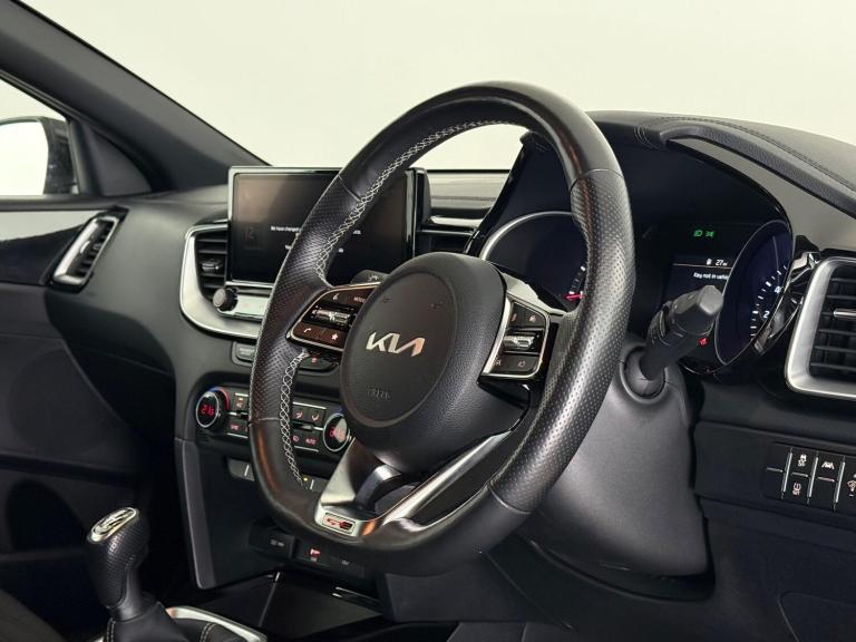 2022 Kia Ceed 1.5 T-GDi GT-Line Euro 6 (s/s) 5dr HATCHBACK Petrol Manual