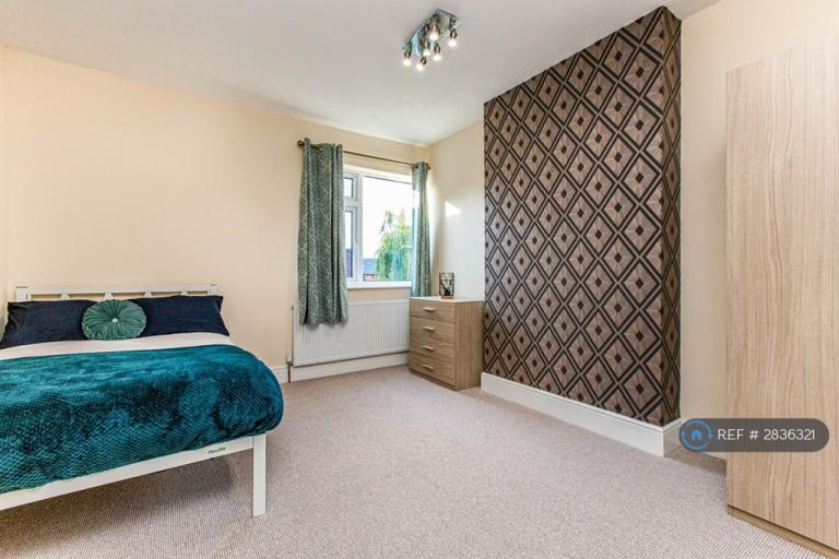 1 bedroom in Avondale Road, Chesterfield, S40 (#2836321)