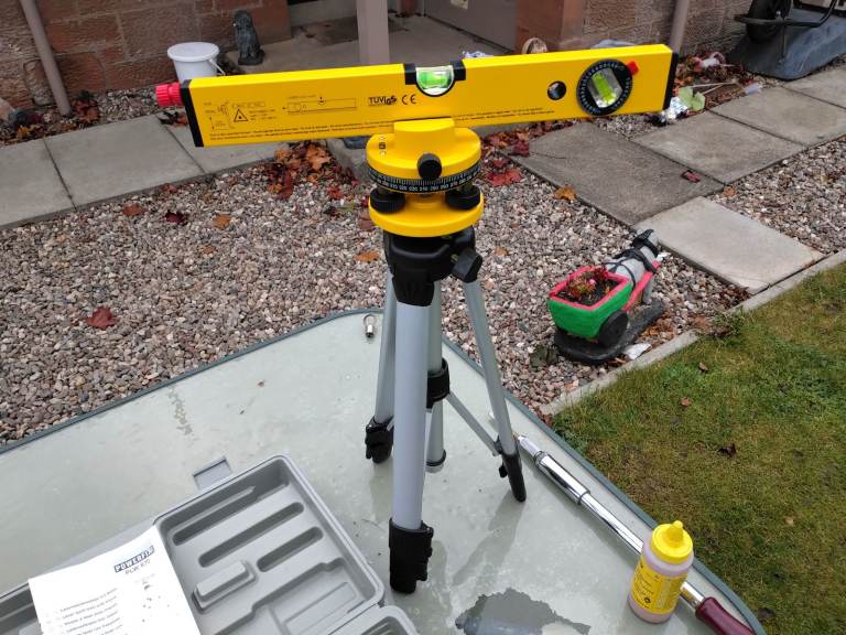 Laser Spirit Level With Tripod