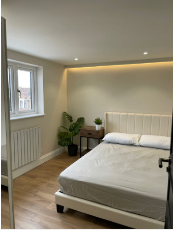 Spacious & Cosy double room for rent IG3 9HA