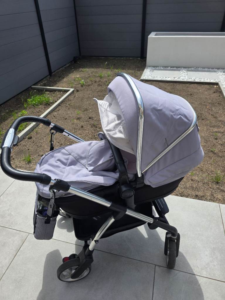 Silver Cross Pram Travel System with Car Seat and Base – Good Condition