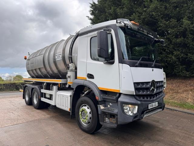 2016 66 Mercedes Arocs 2633 E6 6x4 Crossland stainless steel vacuum tanker