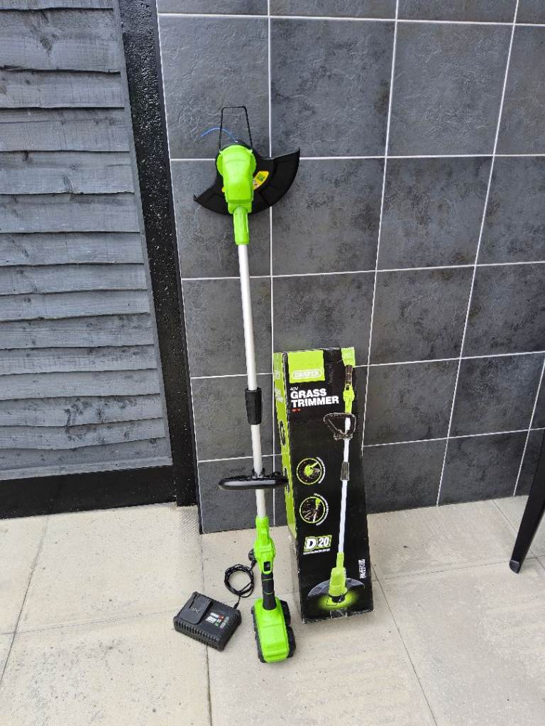 Draper D20 Cordless Grass Trimmer with Battery & Charger – Like New