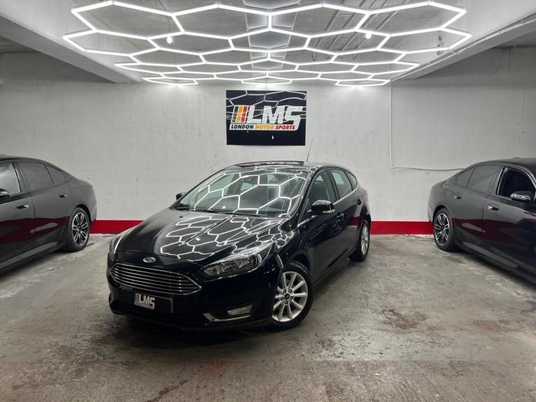 2016 Ford Focus 1.0 EcoBoost 125 Titanium 5dr HATCHBACK Petrol Manual