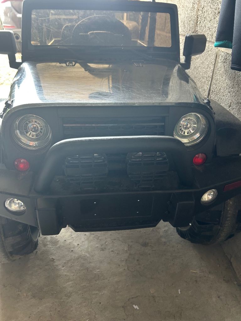 Kids electric sit on car 