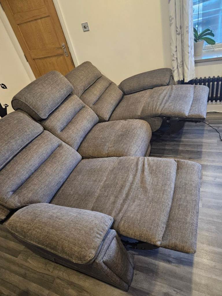 Sofa selling