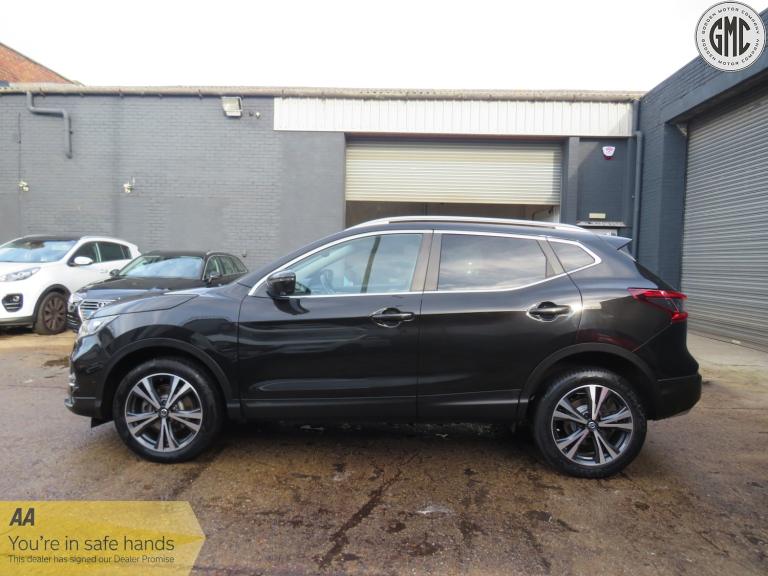 NISSAN QASHQAI 1.5 dCi N-Connecta Full Service History, Satnav 2019