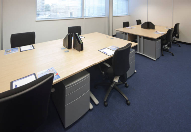 5 to 55 Person Private Office Suites to rent in *Tower Hill*, Central London E1 *Cost Effective*