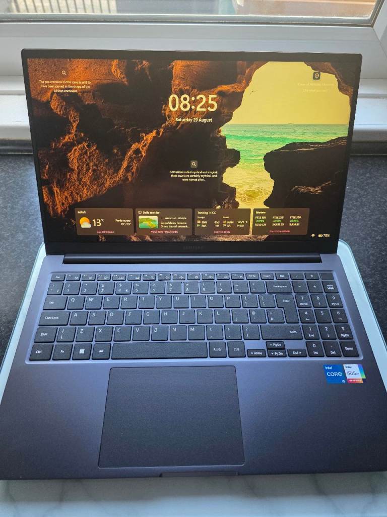 Samsung Galaxy Book3 Laptop - 13th Gen i5, 8GB RAM, 512GB SSD