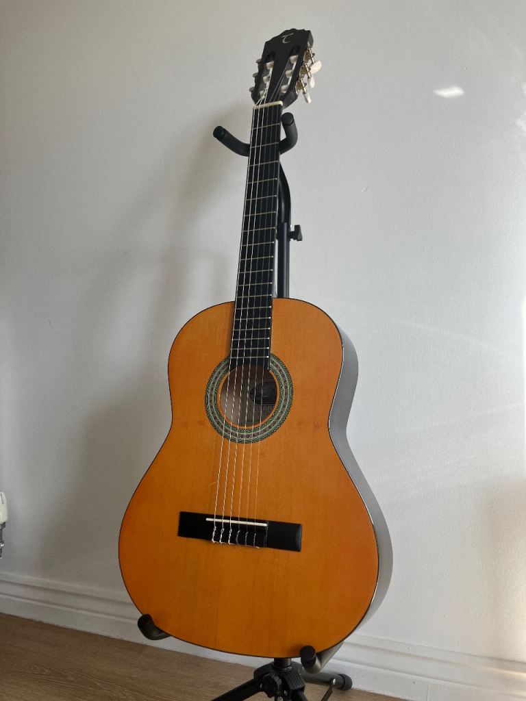 Tanglewood Discovery DBT-34 6-String Classical Guitar