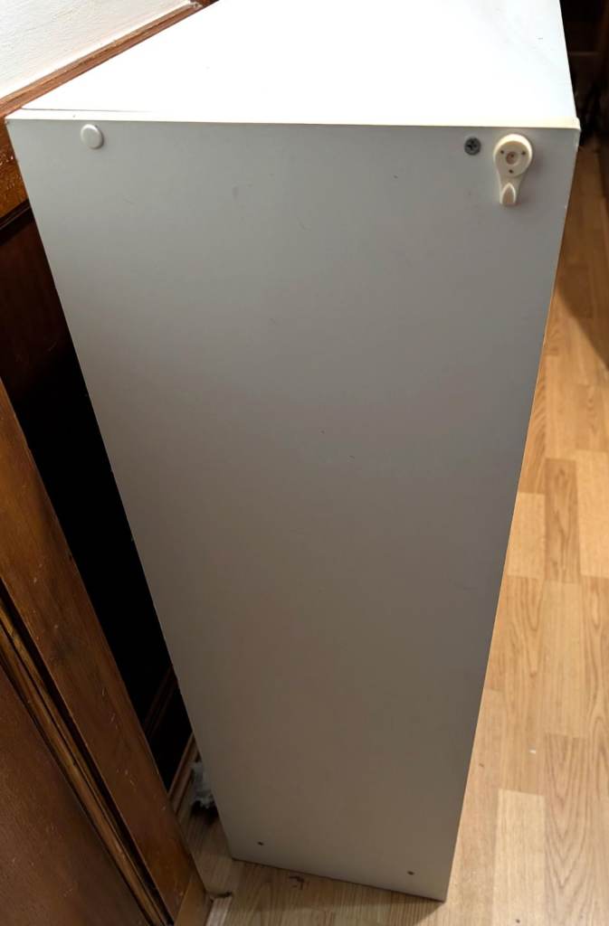 Book case / shelves WHITE 78cm (wide) x 29cm (deep) x 92cm (high)