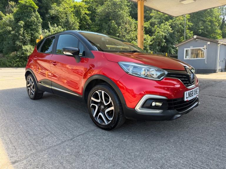 2018 Renault Captur ICONIC TCE Hatchback Petrol Manual
