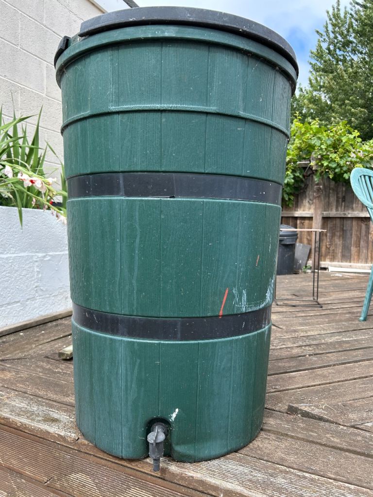 Large Green Garden Water Butt with Tap