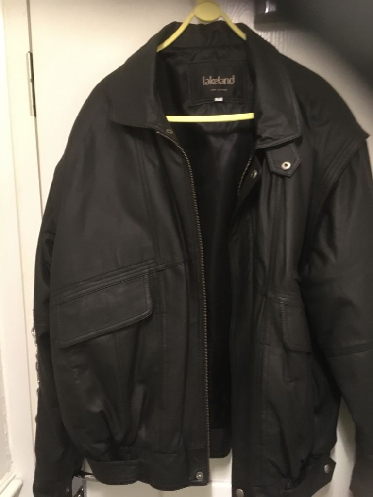 Leather jacket 