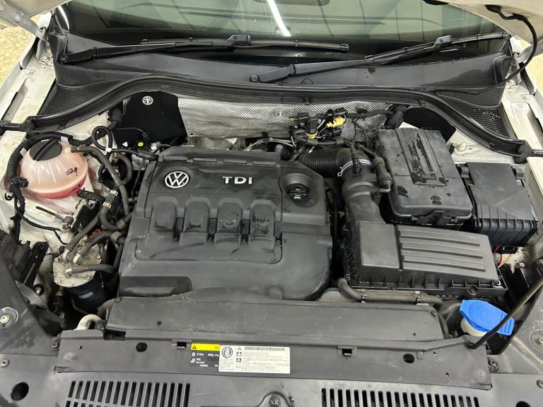 2015 Volkswagen Tiguan 2.0 TDi BlueMotion Tech Match 4MOTION 5dr 150 DSG ESTATE Diesel Automatic