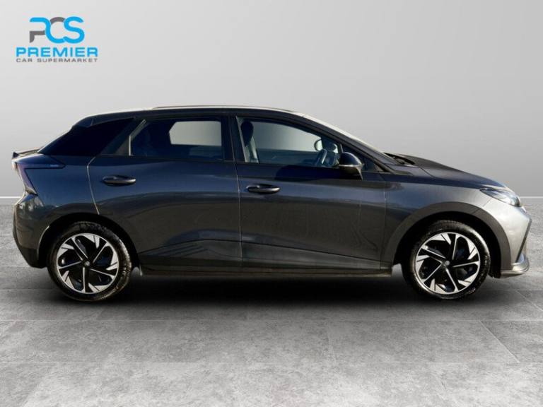 2023 MG MG4 SE Long Range Hatchback Electric Automatic