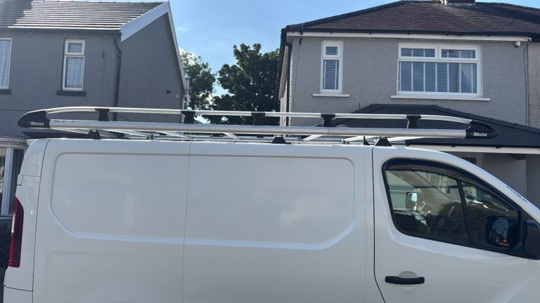 Rhino roof rack vivaro swb