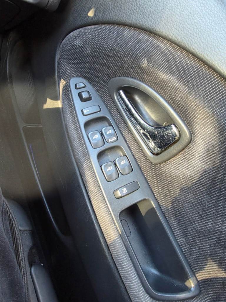 Volvo, V40, Estate, 2003, Manual, 1587 (cc), 5 doors