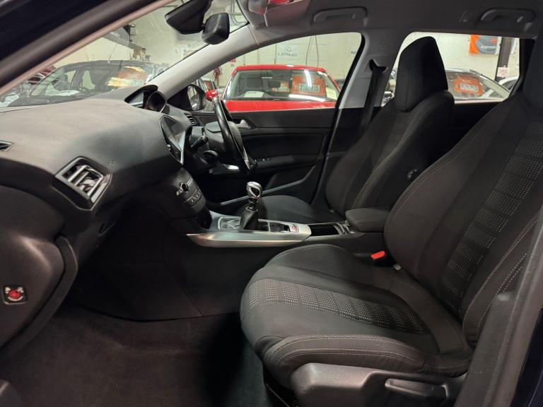 2017 Peugeot 308 1.6 BlueHDi 120 Allure 5dr ESTATE DIESEL Manual