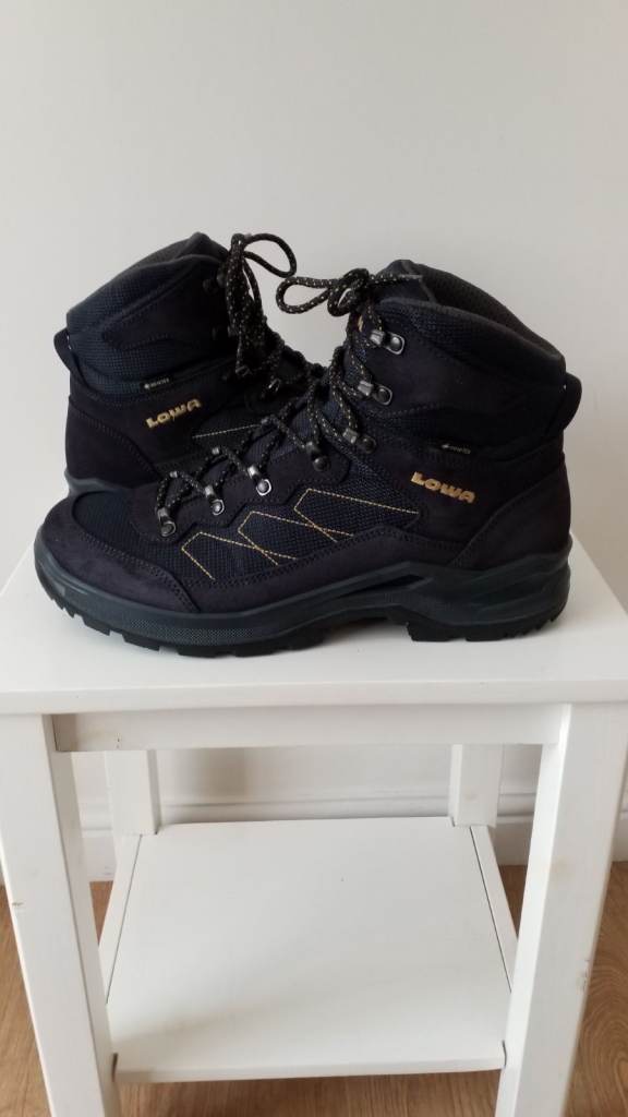 image for LOWA TAURUS PRO GTX 'MID' MENS NAVY BLUE WALKING BOOTS SIZE 11 UK