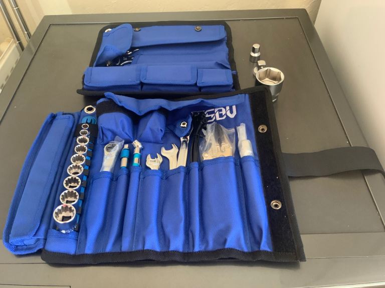 Bmw tool kit 
