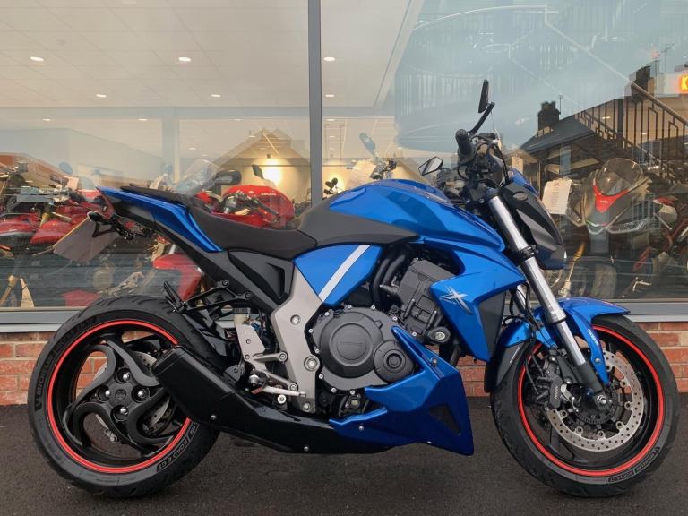 Honda CB1000 R - 12 month warranty - 9722 miles