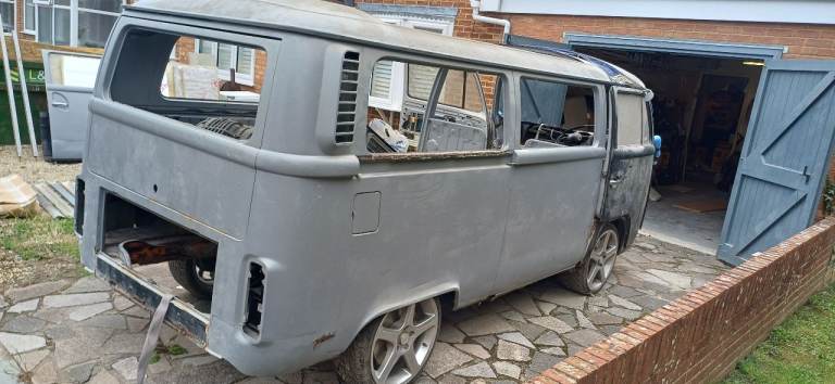 Vw camper t2 bay 2ltr engine 90%+ complete 