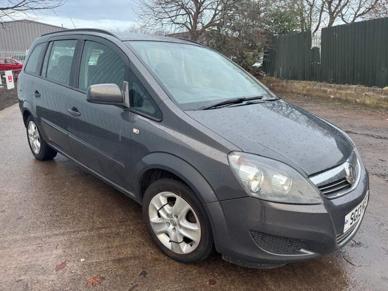 Vauxhall ZAFIRA MPV 2013 Manual with MOT till Nov 26
