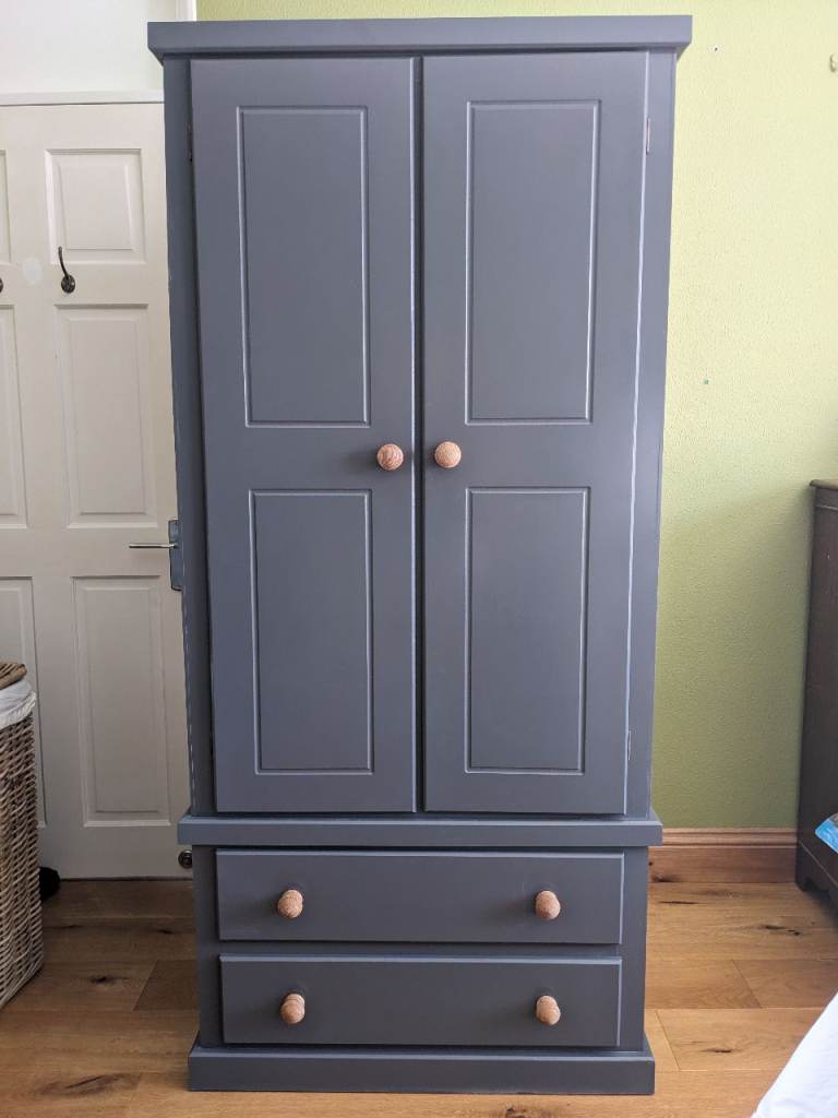 Double Wardrobe with Drawers, E4 6QR 