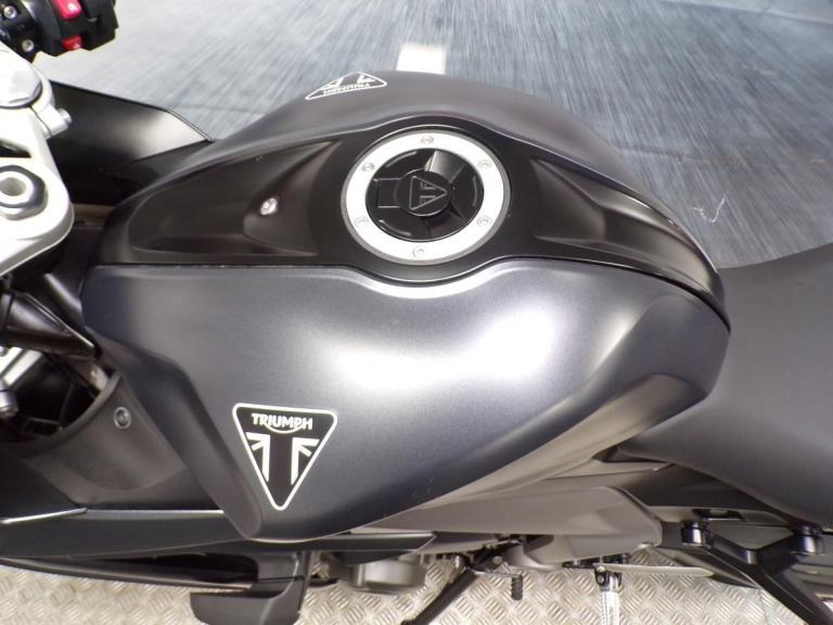 2024 TRIUMPH DAYTONA 660 CURRENTLY A2 RESTRICTED