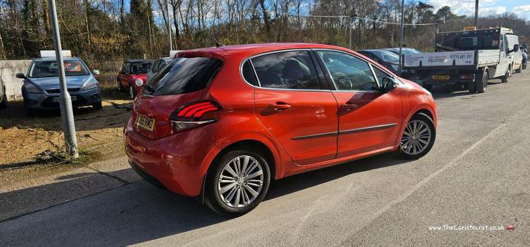 PEUGEOT 208 1.6 BlueHDi Allure 2015