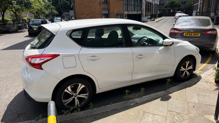 Nissan, PULSAR, Hatchback, 2016, Manual, 1197 (cc), 5 doors