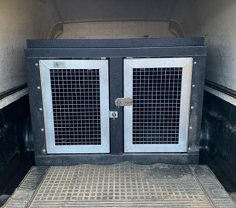 Twin dog cage made by CAB