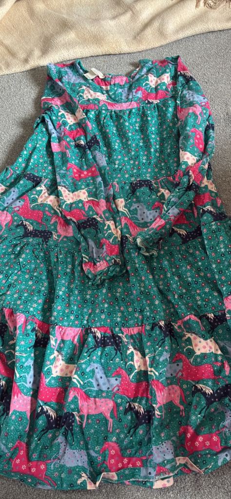 Kids Green Horse Print Dress – new age 12 to 13 