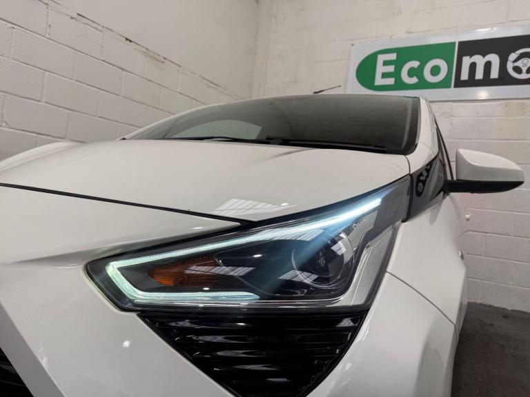 2019 Toyota AYGO 1.0 VVT-i x-play x-shift Euro 6 5dr HATCHBACK Petrol Automatic