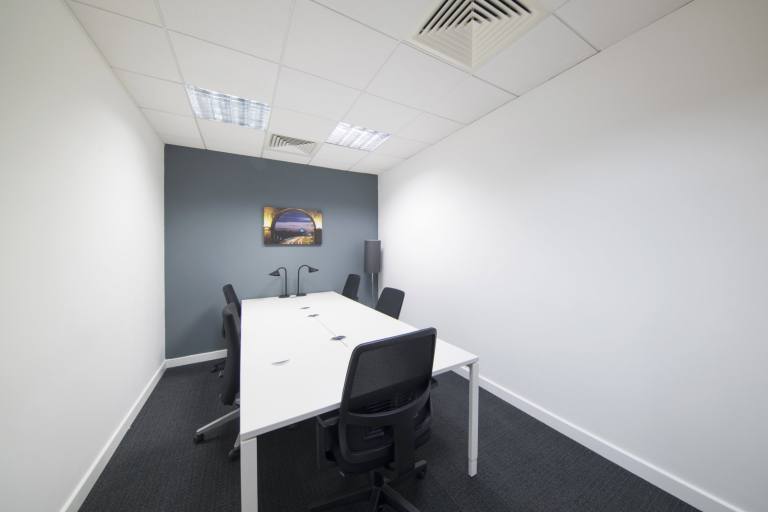Manchester - M20 2YY \ Flexible Workspace for Up to 10 Desks