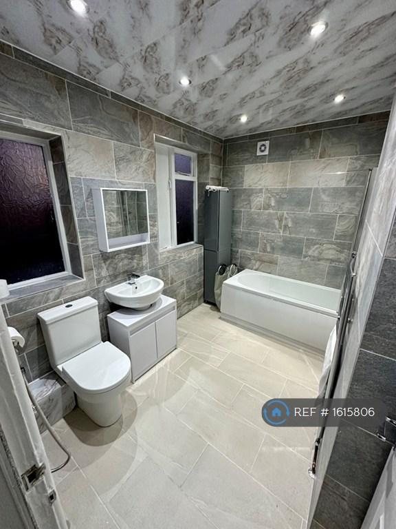 image for 4 bedroom house in Greenhill Road, Manchester, M8 (4 bed) (#1615806)