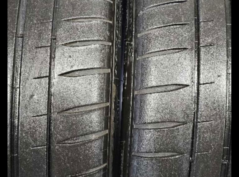 225 40 18 2 x tyres Michelin Pilot Sport 4