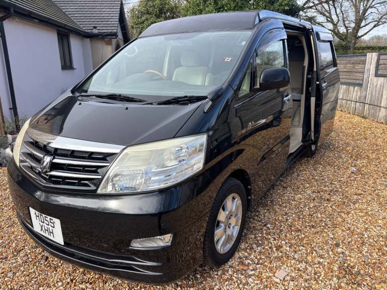 TOYOTA 2.4 AUTO ALPHARD