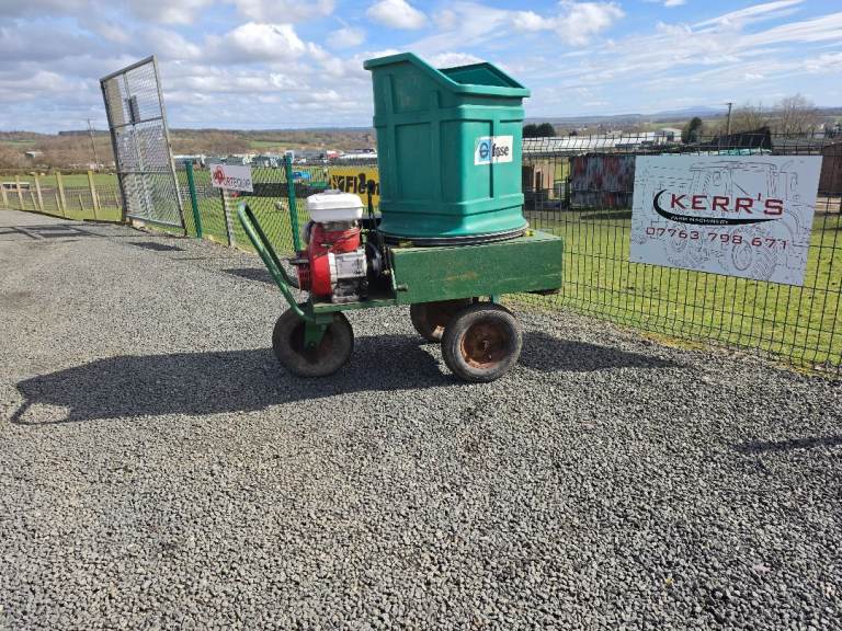 Petrol small square bale shredder , bedder , chopper farm livestock tractor 