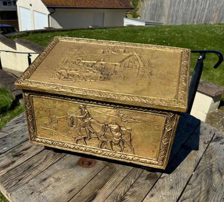 Vintage Gold Embossed Storage Chest/Trunk – Good Condition
