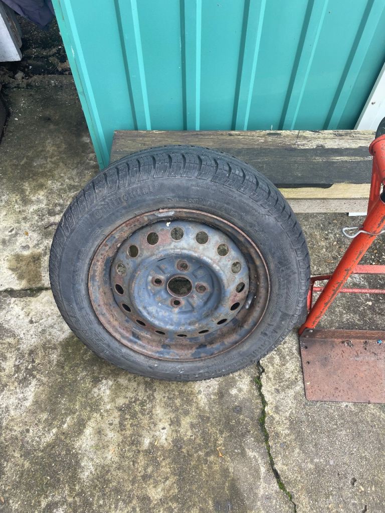Car tyres l, rims and parts 