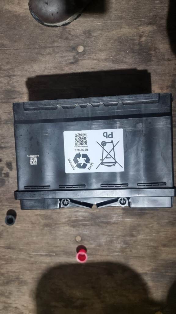 Banner AGM 70Ah 720A Car Battery – £40